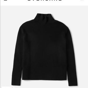 Everlane Cashmere square turtleneck black sweater